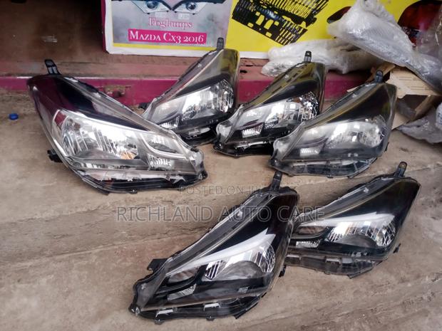 Headlight Vitz - thumbnail 3