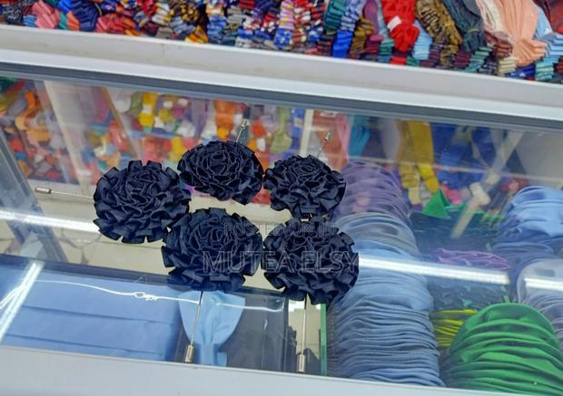 Black Wide Lapel Pins - thumbnail 3