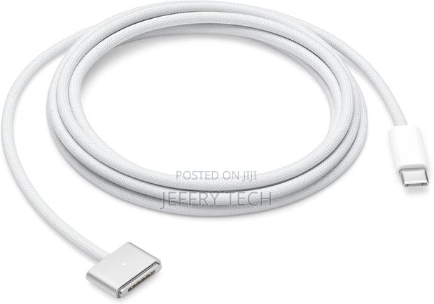 Apple USB-C to Magsafe 3 Cable (2 M)