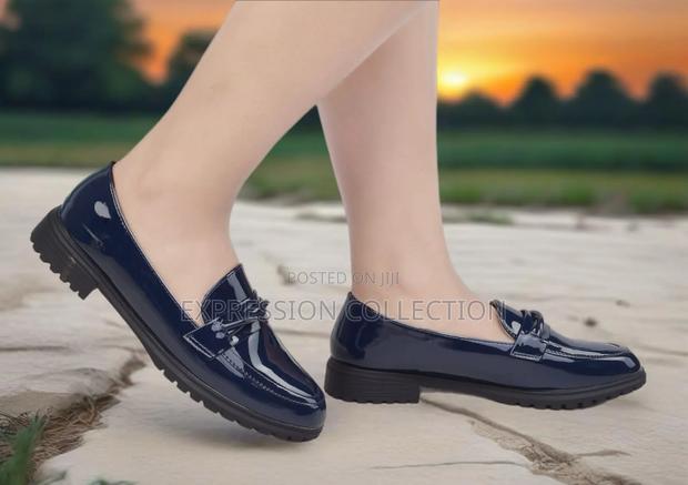 Quality Ladies Brogues - thumbnail 3