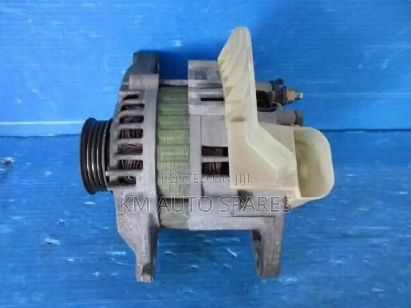 Nissan Ga15 Alternator for Wingroad, Fb14, Fb15, Familia.
