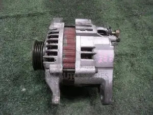 Nissan Ga15 Alternator for Wingroad, Fb14, Fb15, Familia.