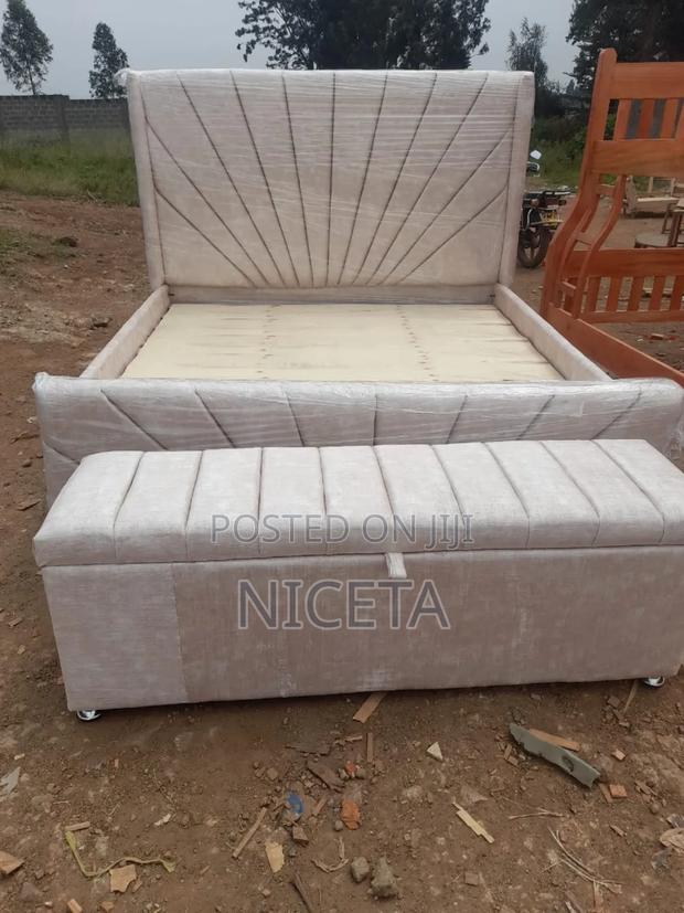 Chester Bed 6by6 With Ottoman