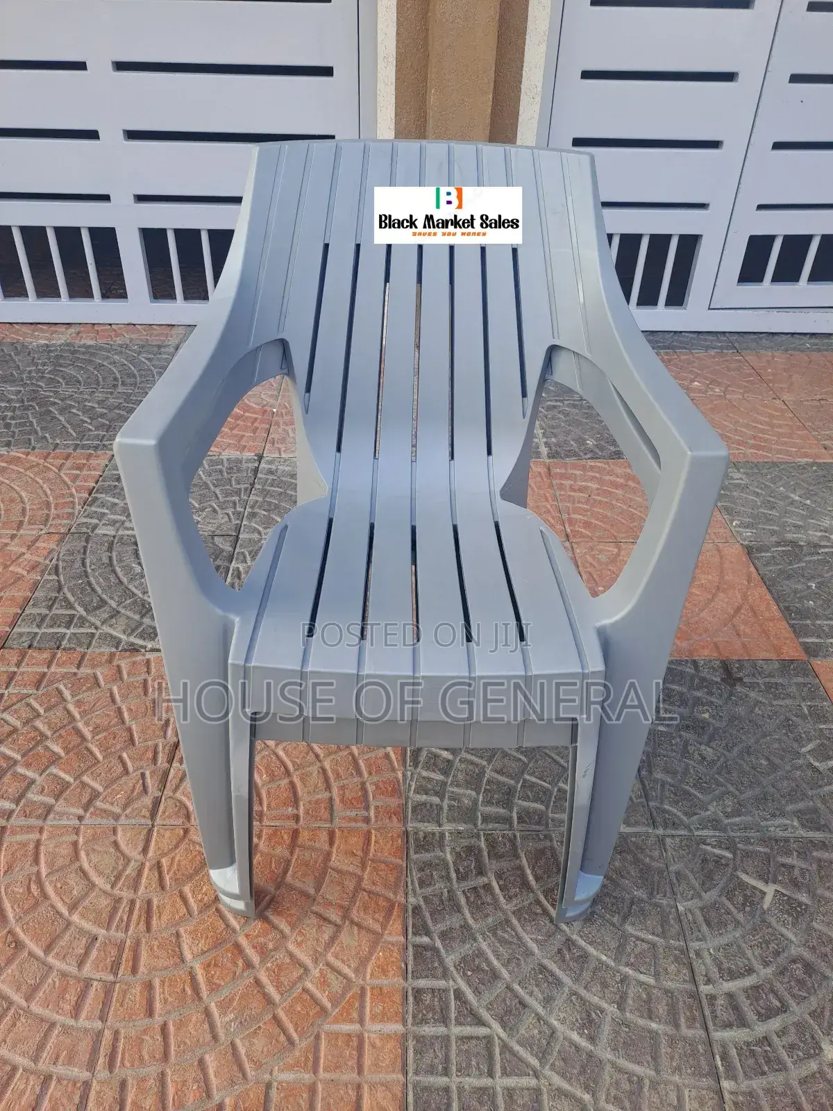 Comfortable Adix Plastic Chair