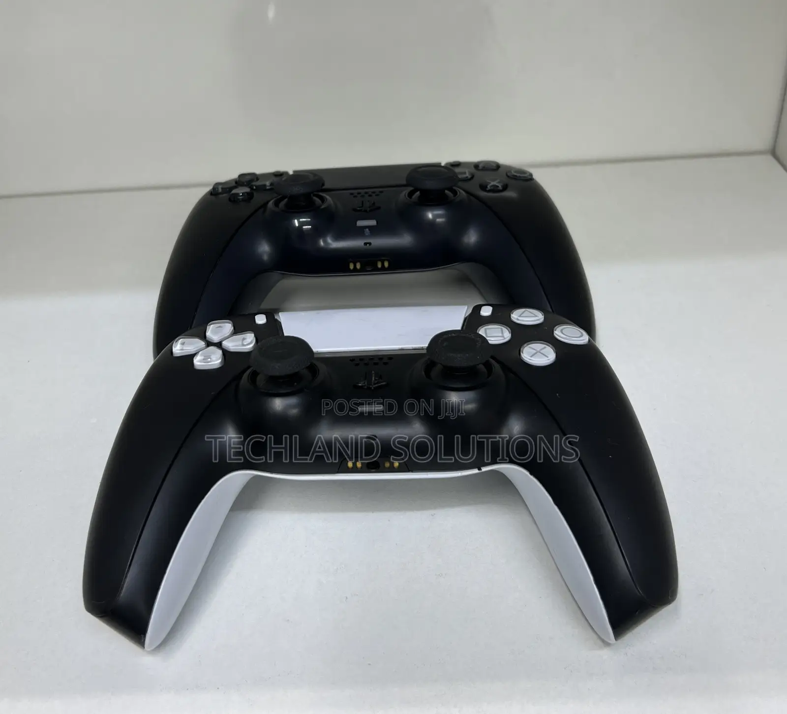 Ex Uk PS5 CONTROLLERS