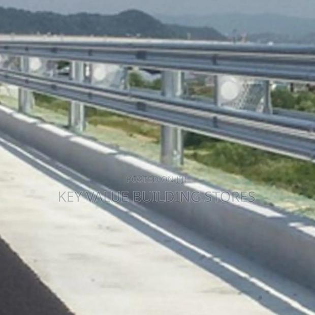 Protective Road Safety Barrier/Guardrails
