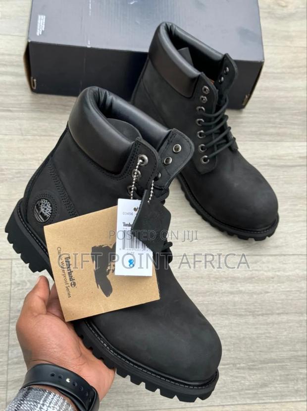 Black Timberland Leather Boots for Men - thumbnail 2