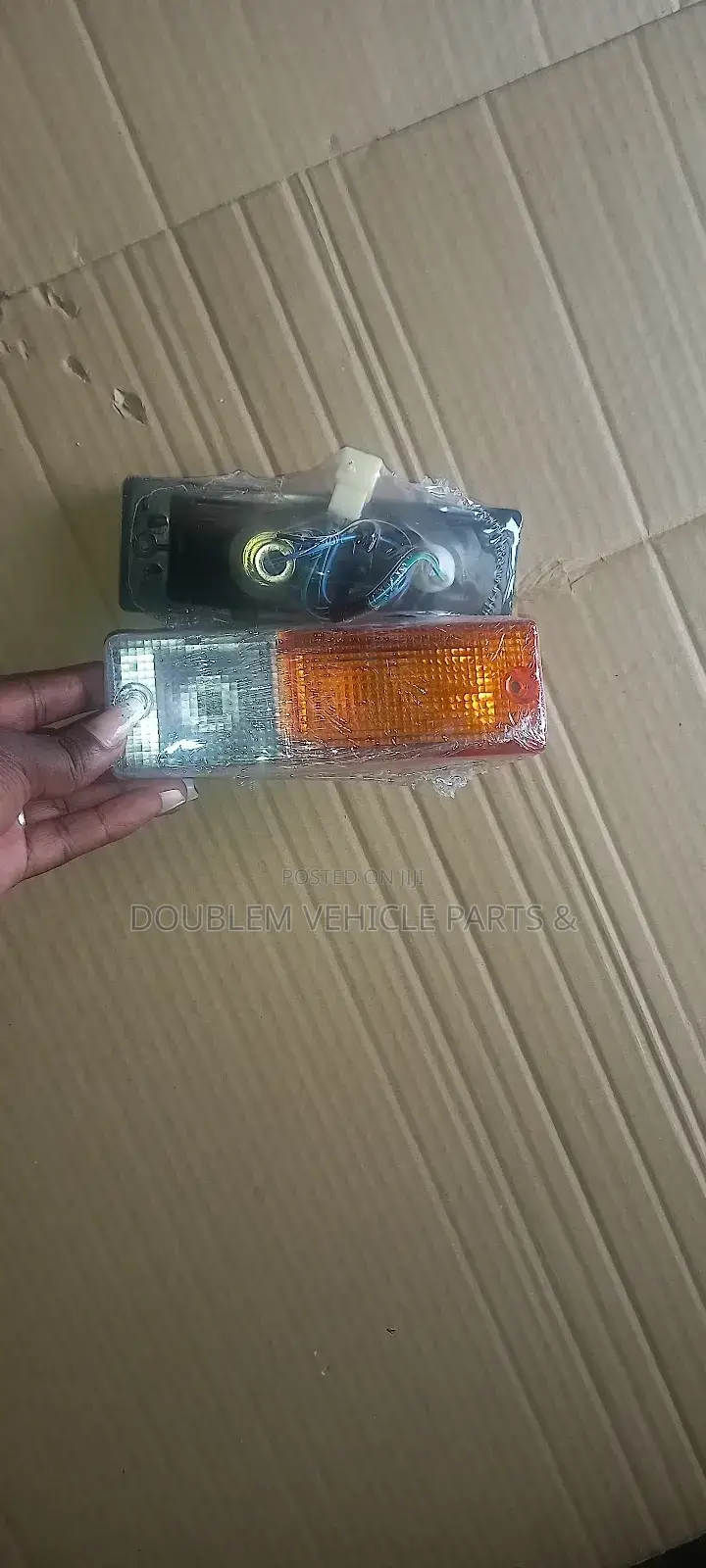 Bumper Lamp Isuzu Tougher,TFR 2 Colour