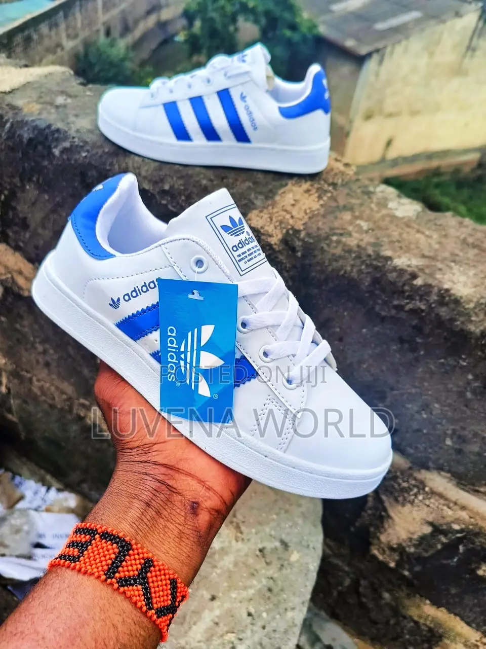 Adidas Adilette Sneakers