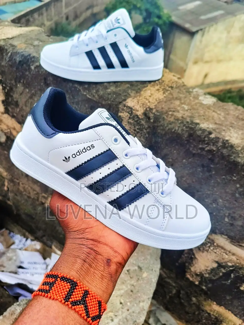 Adidas Adilette Sneakers