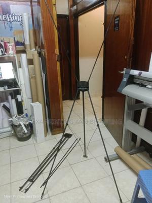 X Display Stand - main view