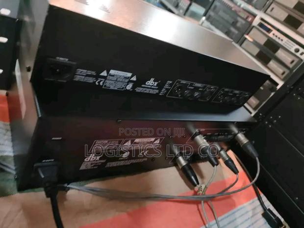 DBX 1231 Dual-channel, 31-band Graphic Equalizer, Black - thumbnail 2