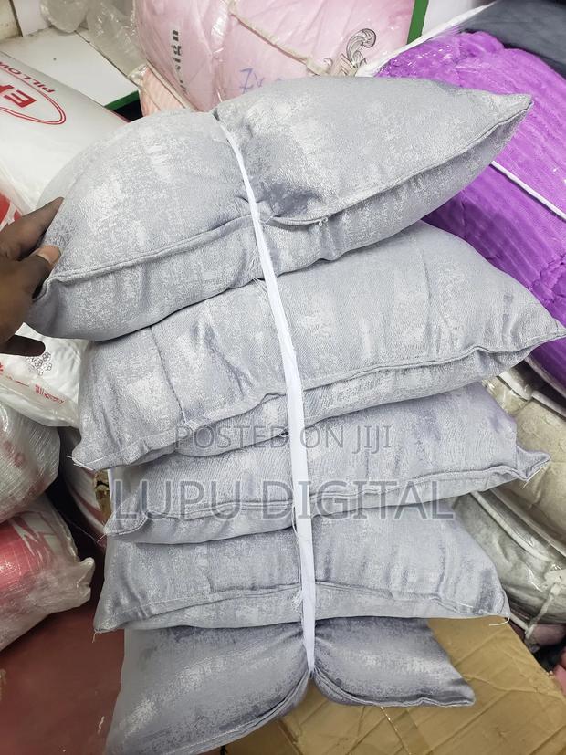 5 Pieces Throw Pillows