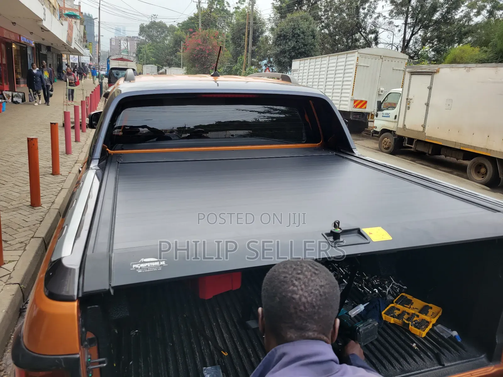Get This Great Look of Your Double Cab Aluminum Lockable