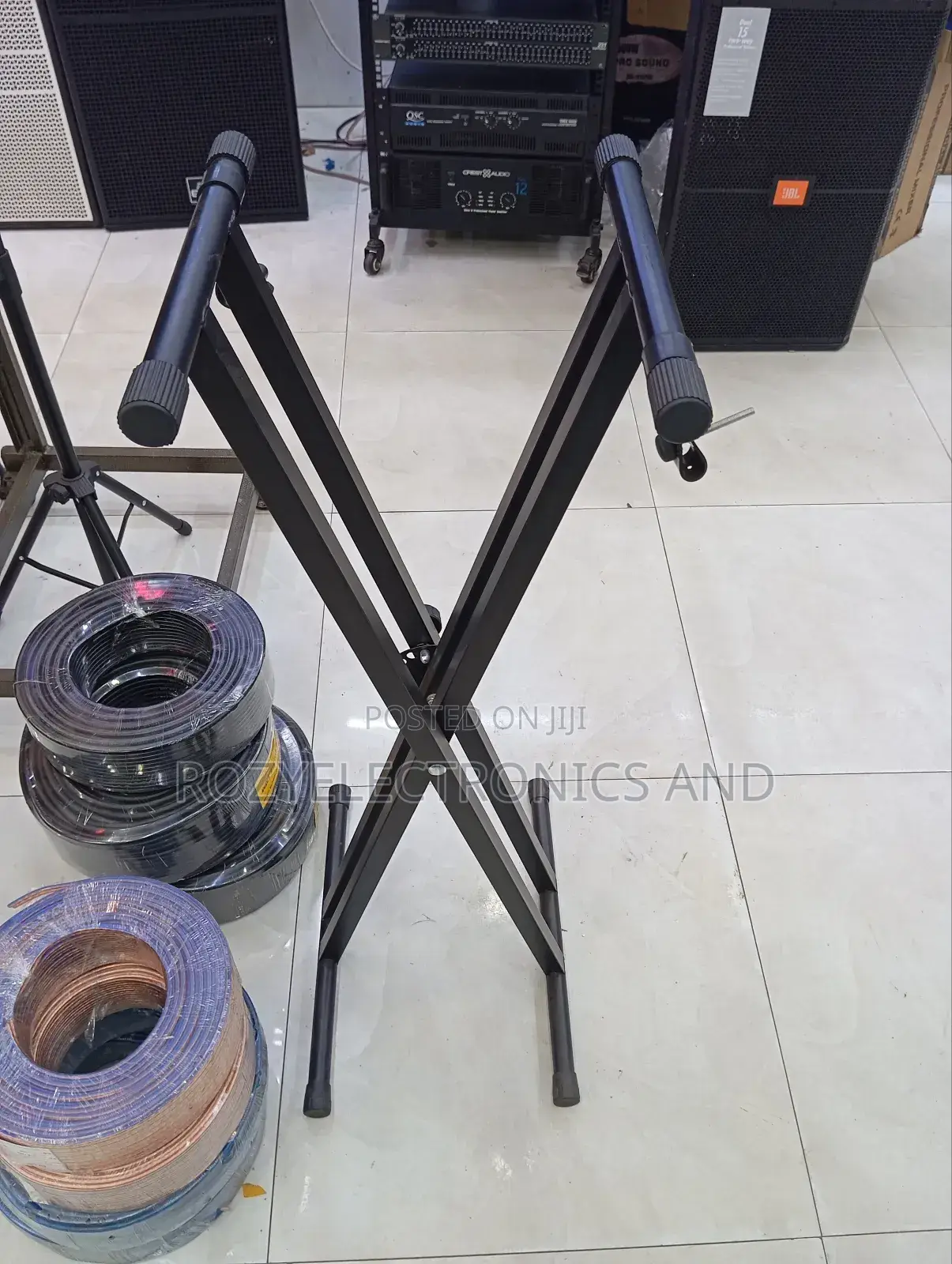 Metallic Keyboard Stand