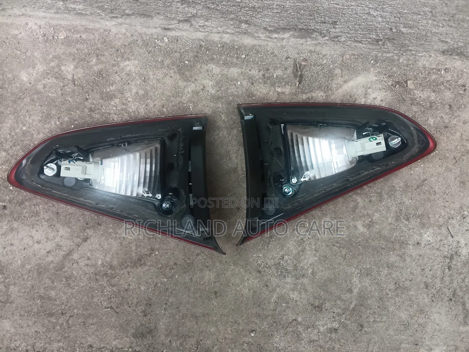 Boot Lamp Mazda Demio 2015