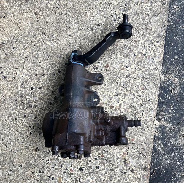 Hilux Surf Steering Box - main view