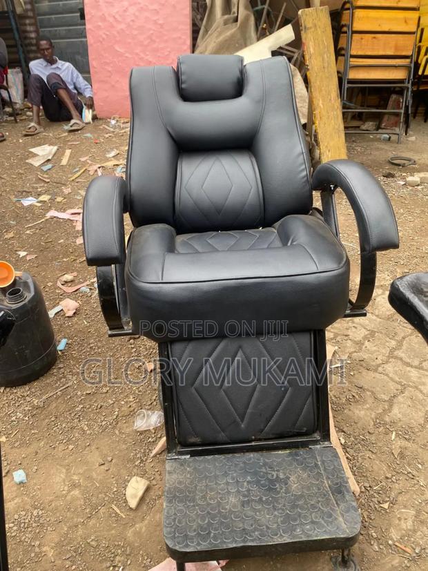 Barber Chair - main view