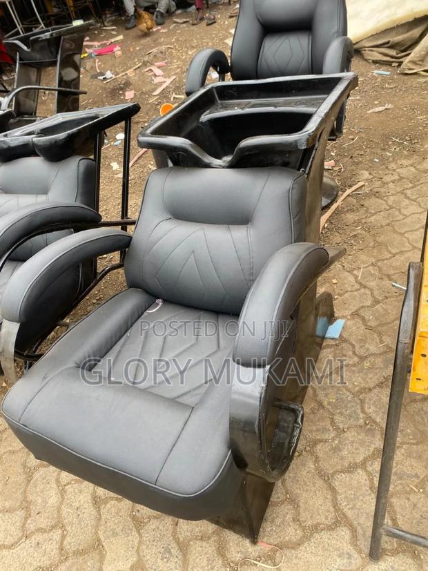 Salon Sink - main view