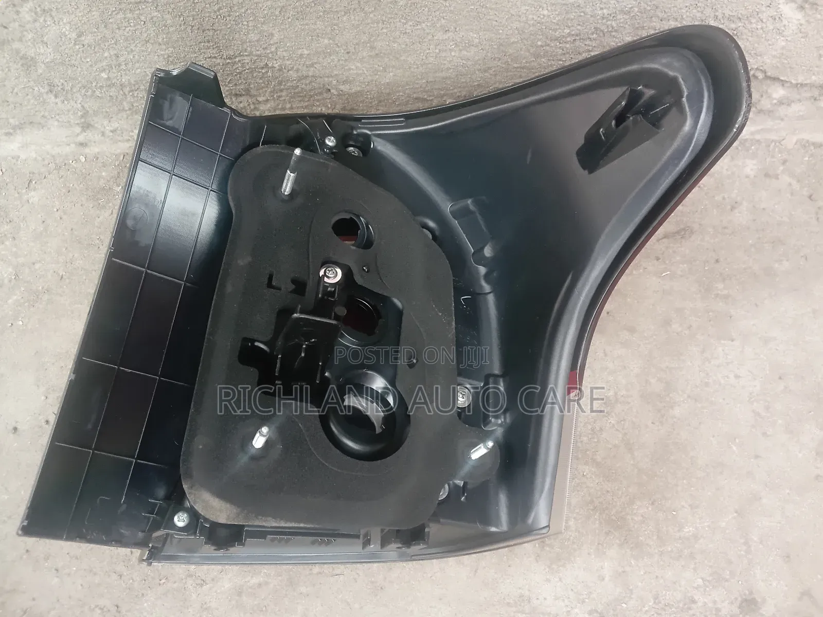 Taillamp Toyota Fielder 165 Bulb Type
