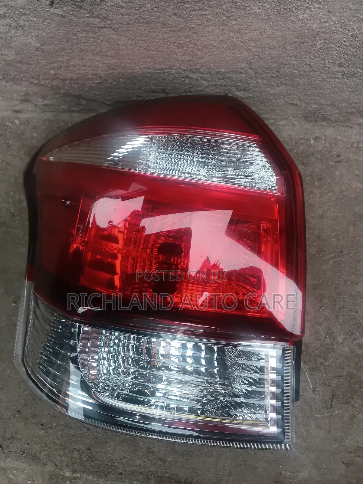Taillamp Toyota Fielder 165 Bulb Type