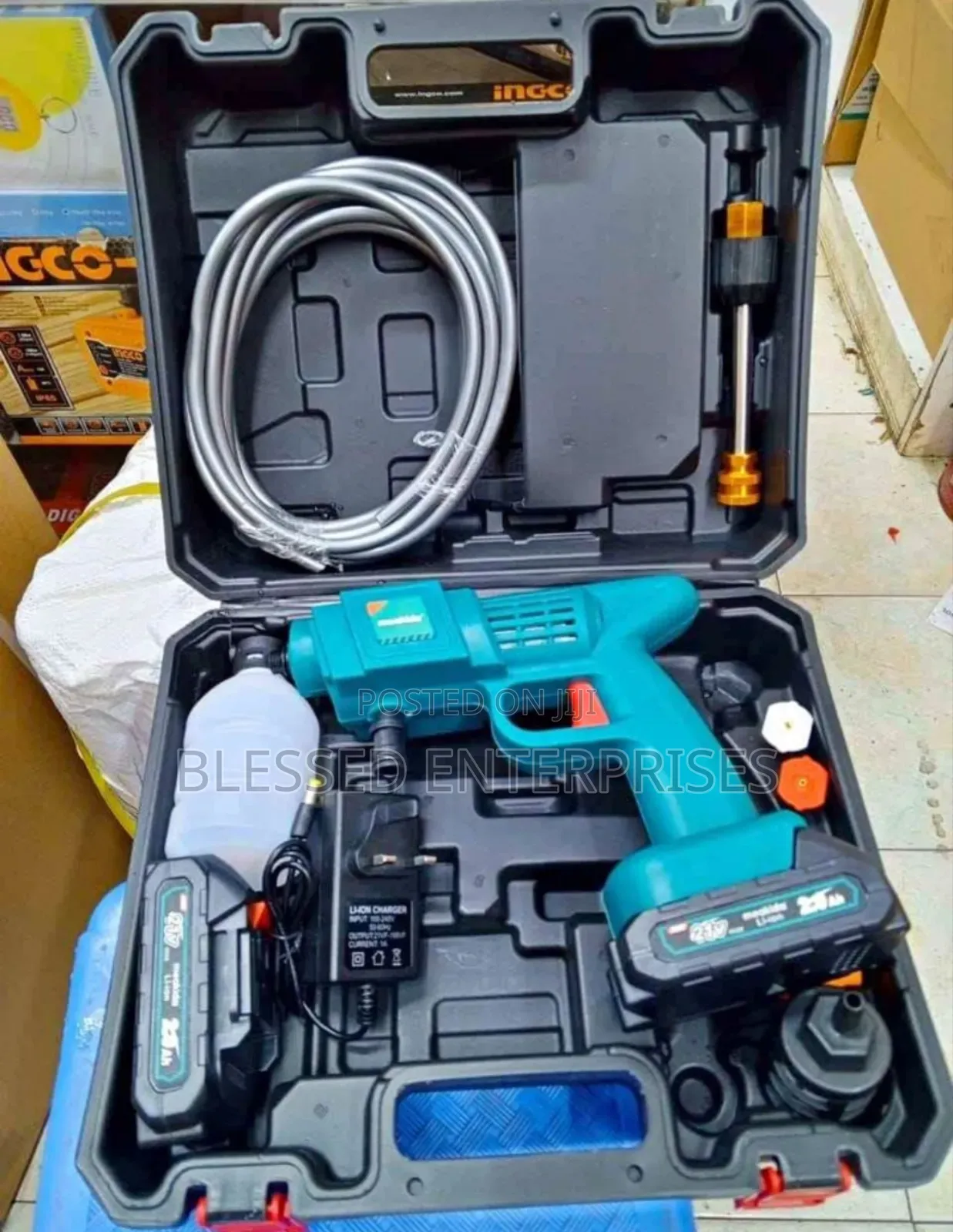 New Rechargeable Carwash/ Pressure Washer Portable