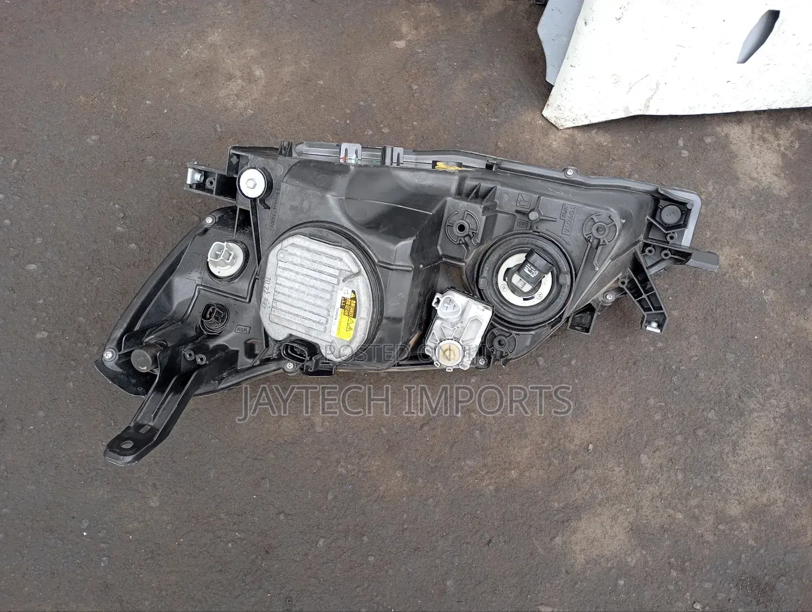 Mark X 2010 RHS Headlight Xenon