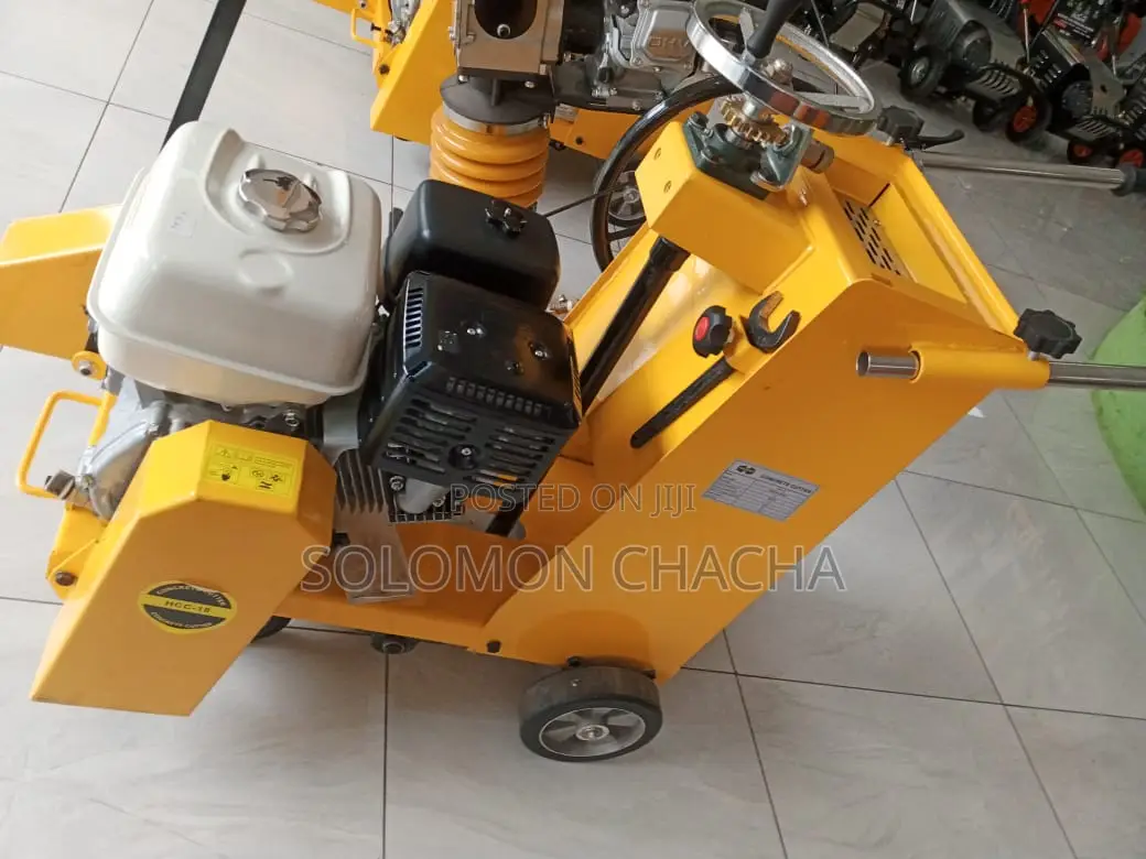 Originalhisaki Concrete Cutter 14" With a 5.5hp Honda Engine