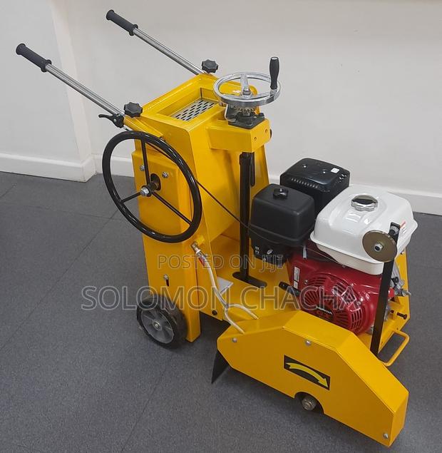 Durable Hisaki Concrete Cutter 18" With a 13 Hp Honda Engine - main view