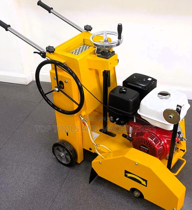 Durable Hisaki Concrete Cutter 18" With a 13 Hp Honda Engine