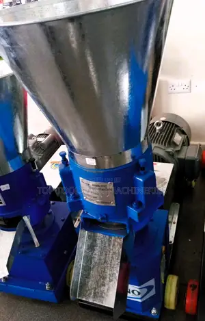 Milano Animal Feed Pelletizer Machine With a 15 Hp Motor