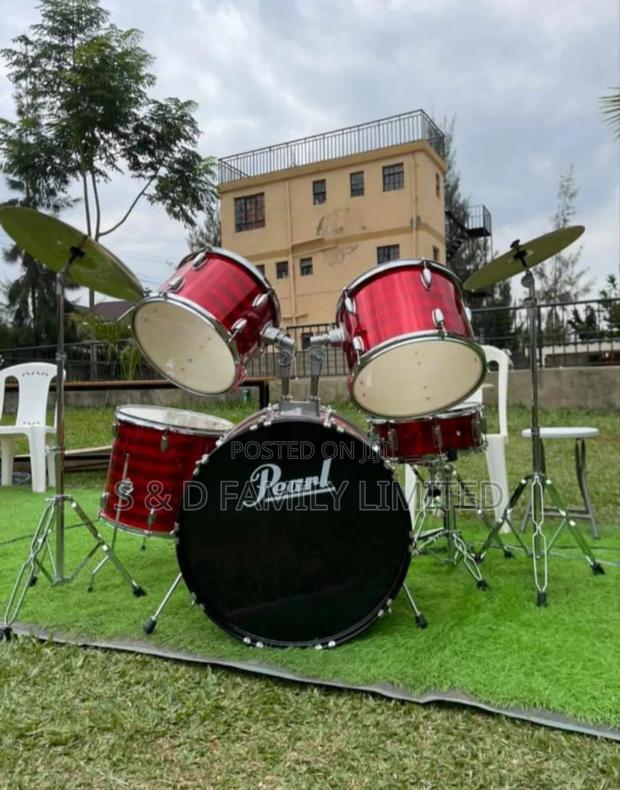 Pearl 5 Piece 2 Stand Drumset - main view