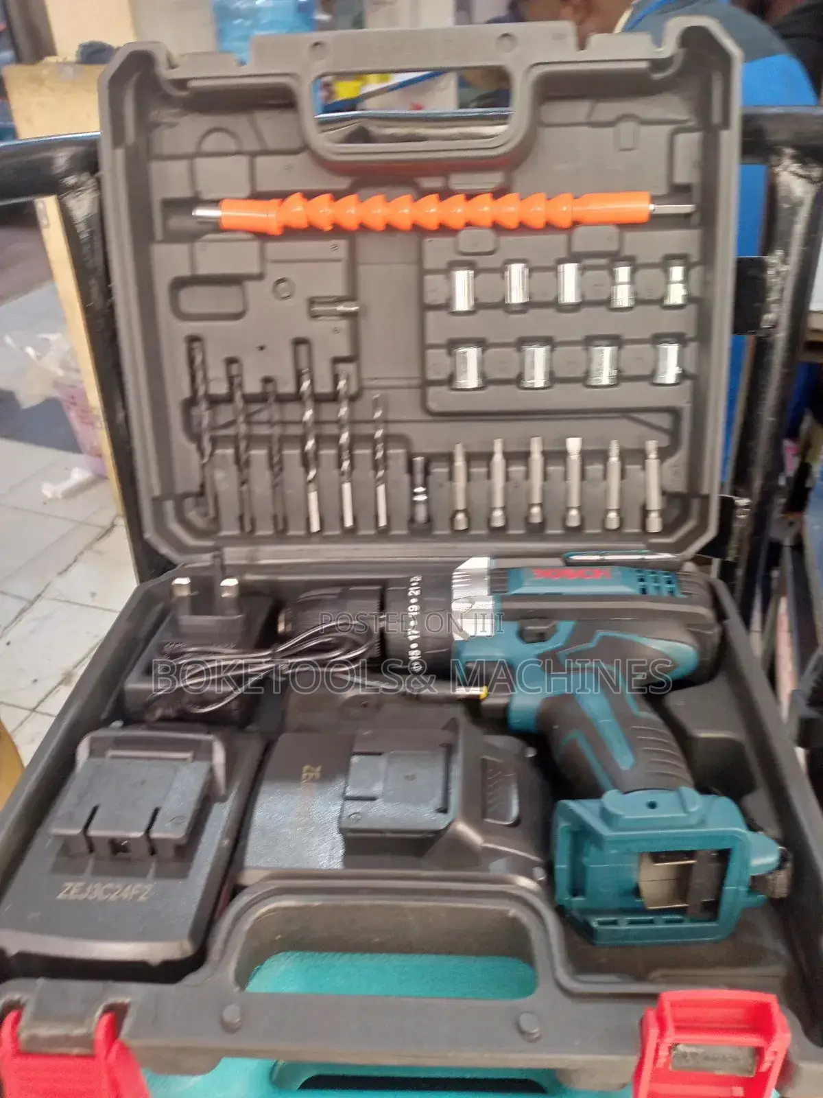 Bosch Cordless Drill Set 21V