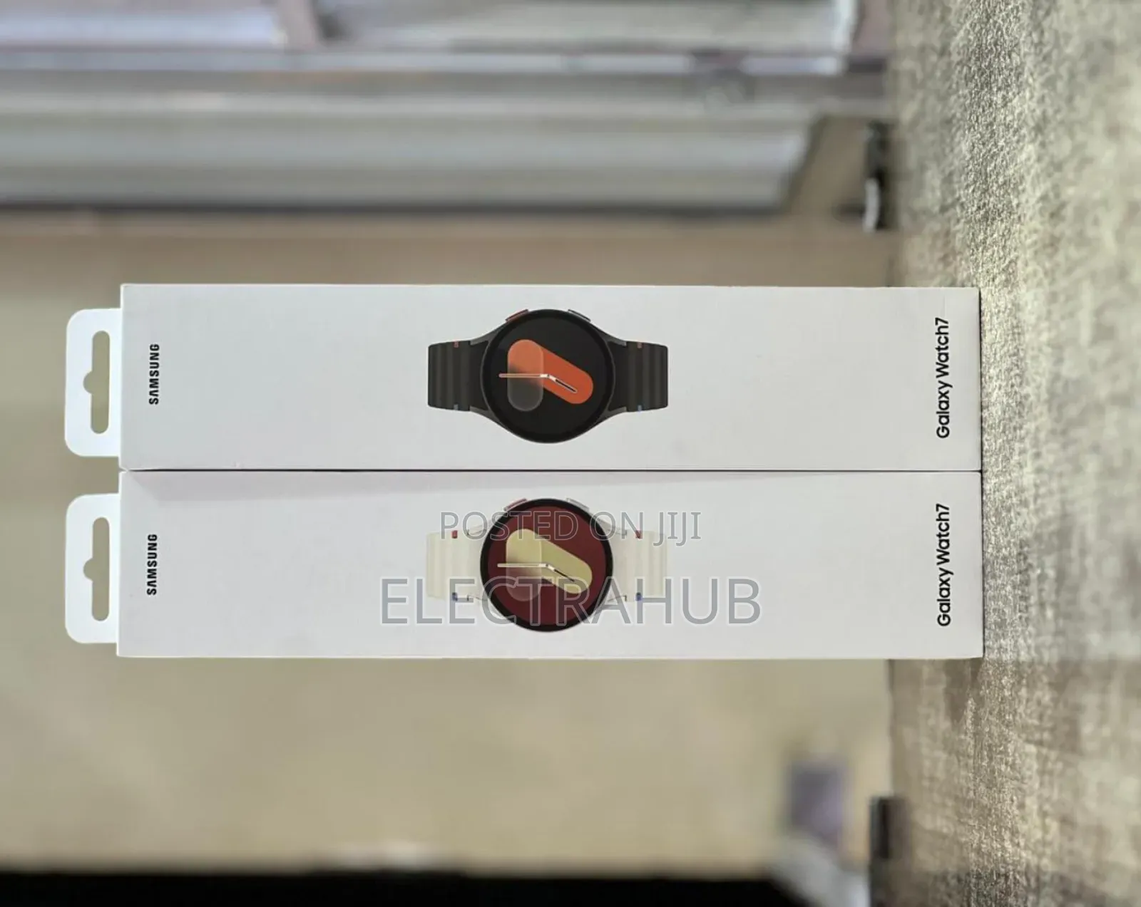 Samsung Galaxy Watch 7 40mm New Sealed in a Shop