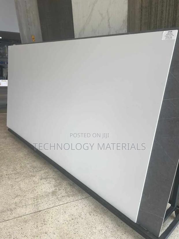 Pure White Sintered Stone - thumbnail 3