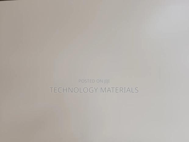 Pure White Sintered Stone - thumbnail 4