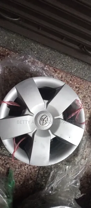 Toyota Ractis Size 14 Wheel Cap