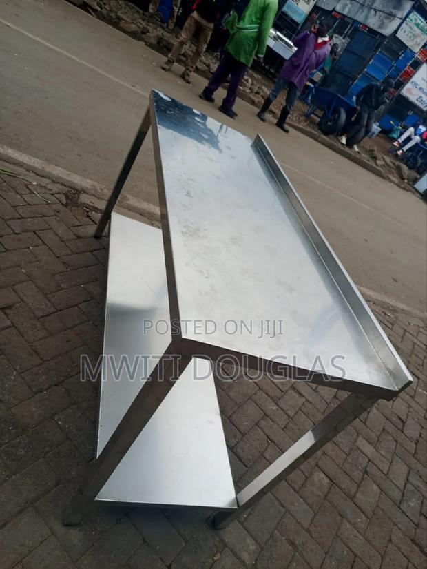 Fantastic Customer's Choice Stainless Table