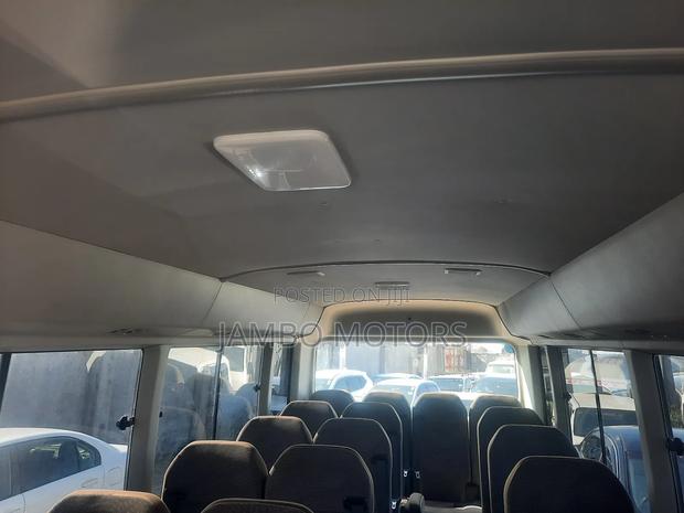 Toyota Coaster 2019 Silver - thumbnail 6
