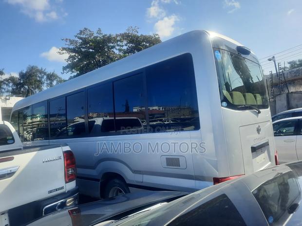 Toyota Coaster 2019 Silver - thumbnail 14