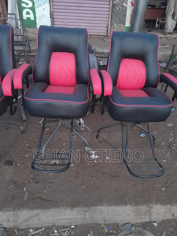 Simple Kinyozi Seats - main view