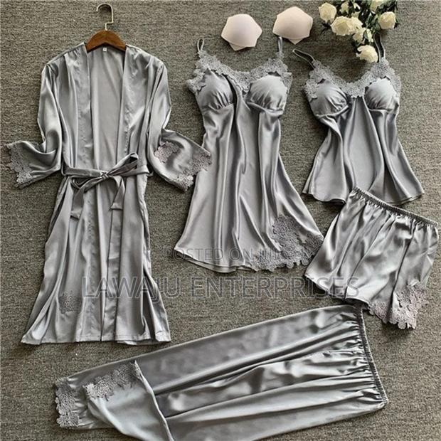 5 in 1 Grey Pajama Set - thumbnail 3