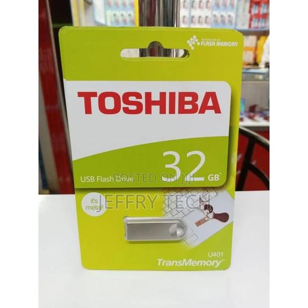 Toshiba 32gb High Performance Flash Drive - main view