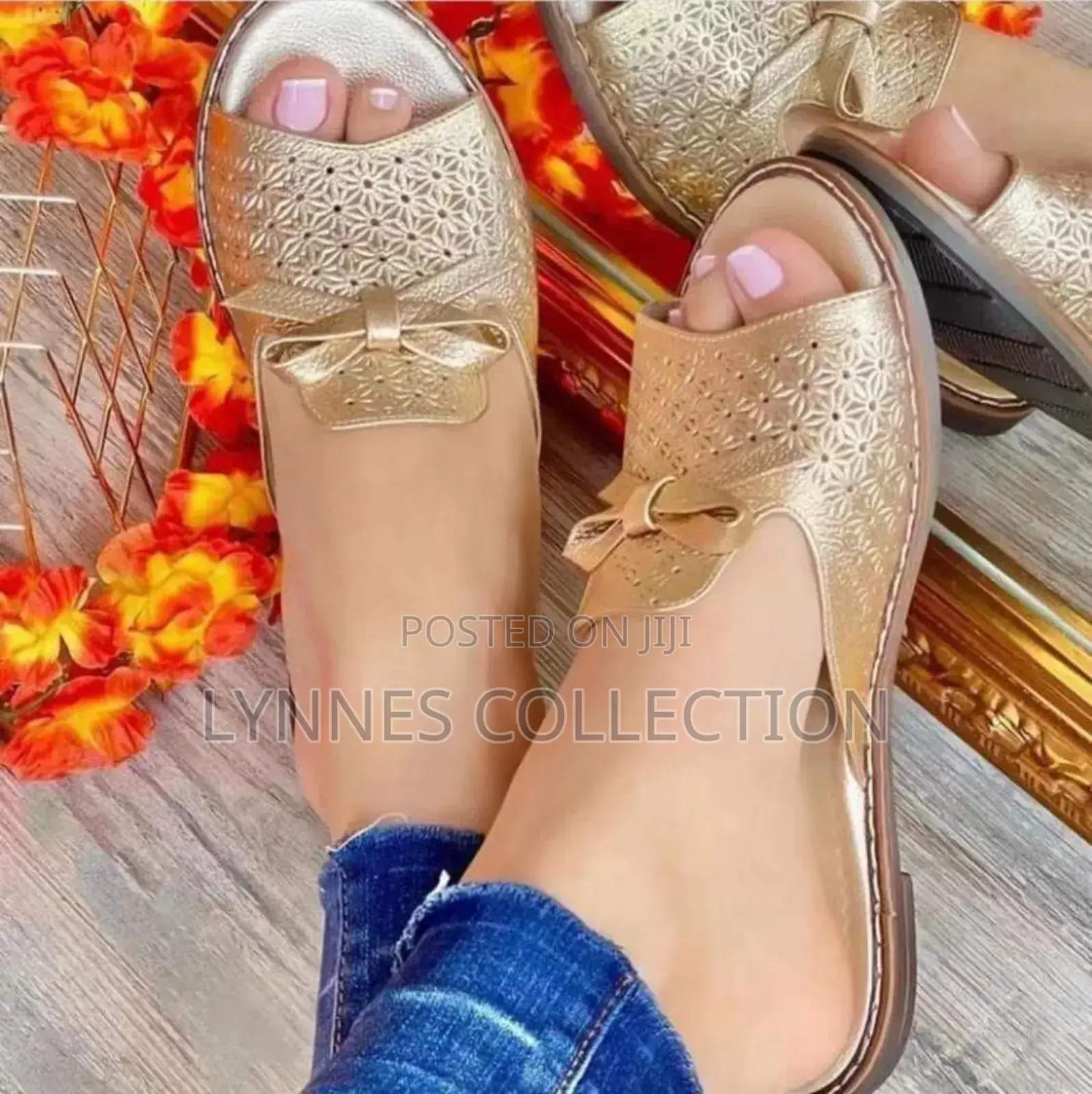 Leather Sandals/ Bowtie Leather Sandals