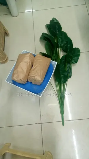 Long Banana Artificial Plant With Plastic Vase