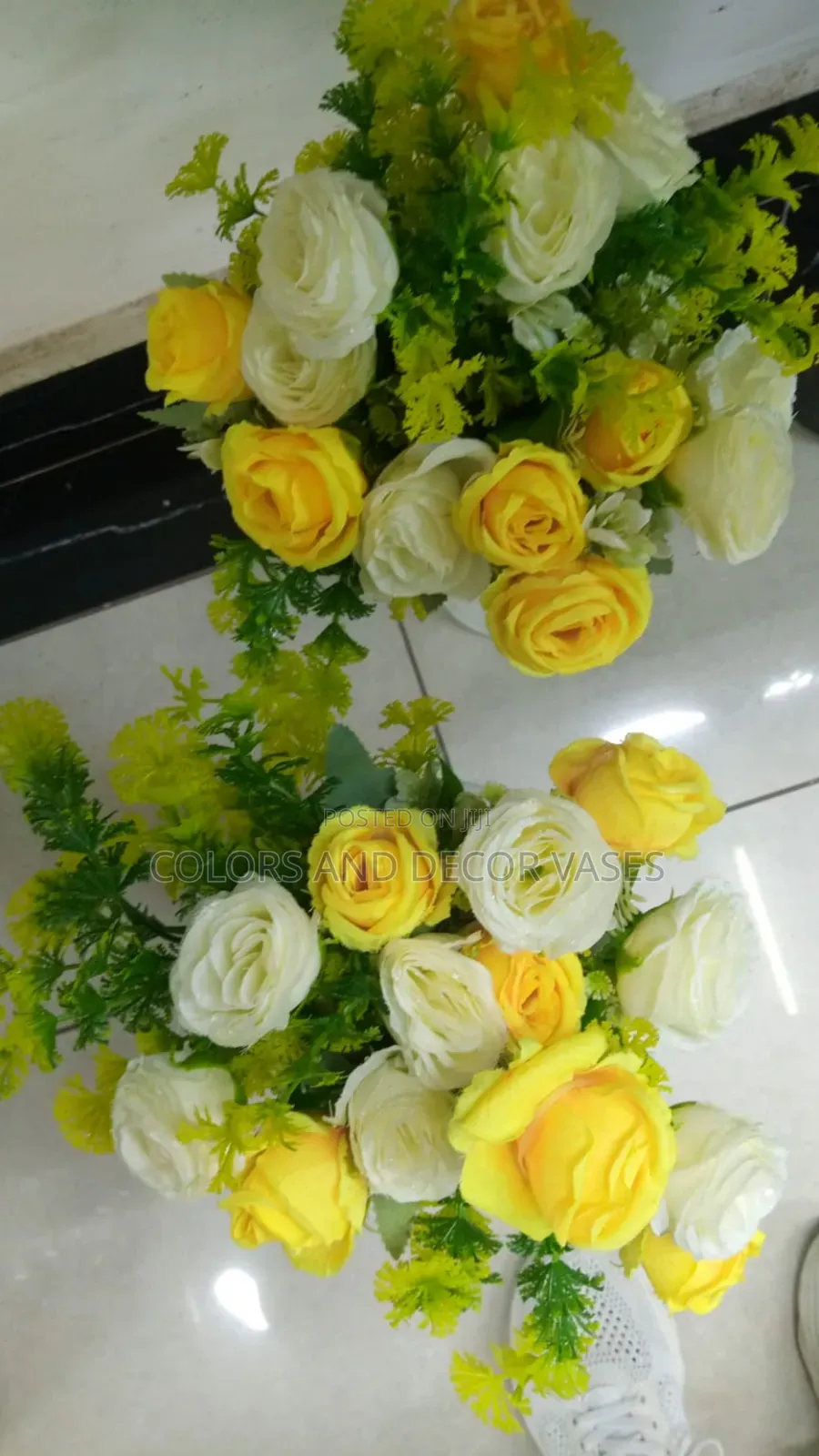Flowers Roses a Bunch 400 Shillings