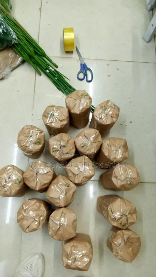 White Pebble Stones in Kilos - main view