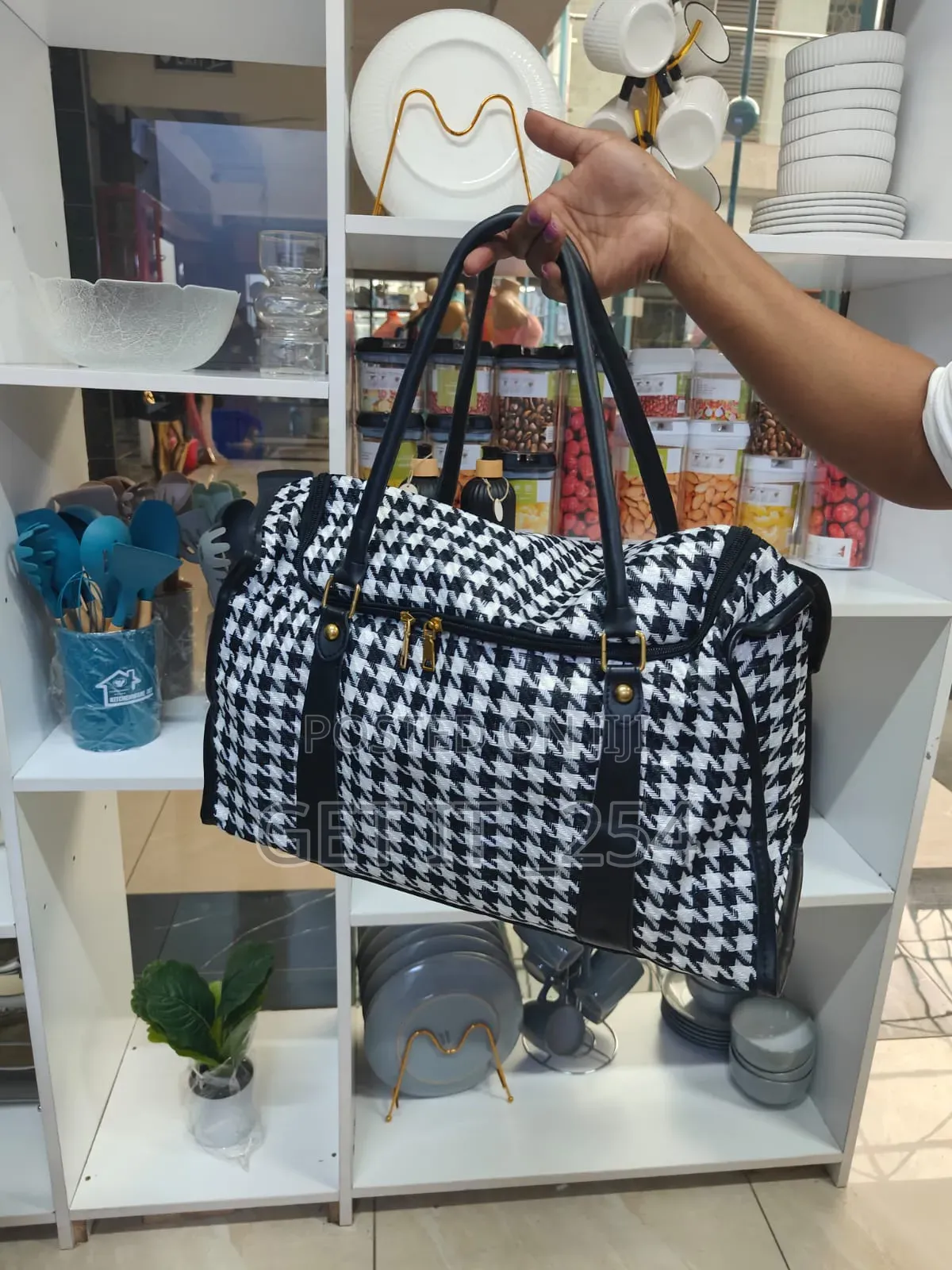 *Canvas Travel/Gym Duffel Bag*
Ksh 2500
