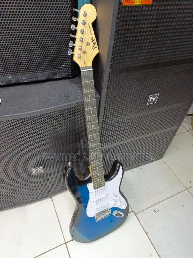 Fender New Solo Guitar