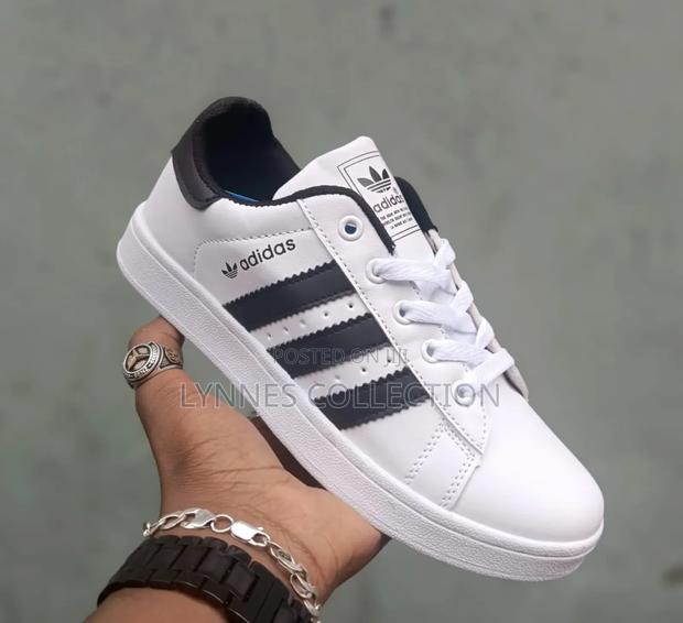 Adidas Sneakers - thumbnail 2
